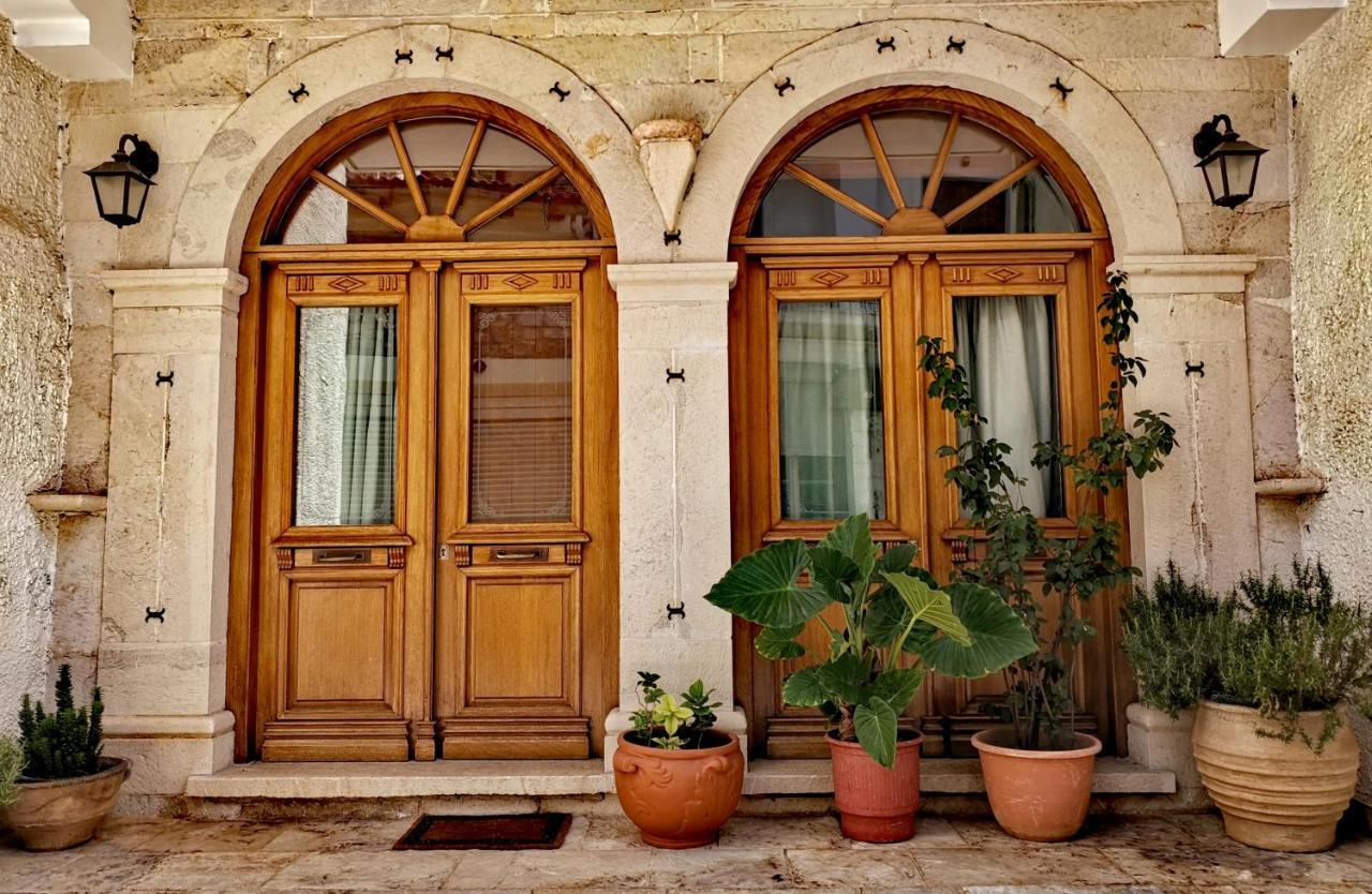 Ξενώνας Μυρτώ Andritsaina Exterior foto