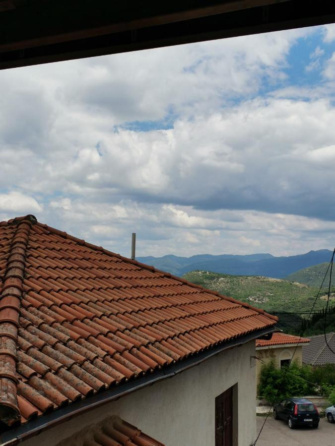 Ξενώνας Μυρτώ Andritsaina Exterior foto